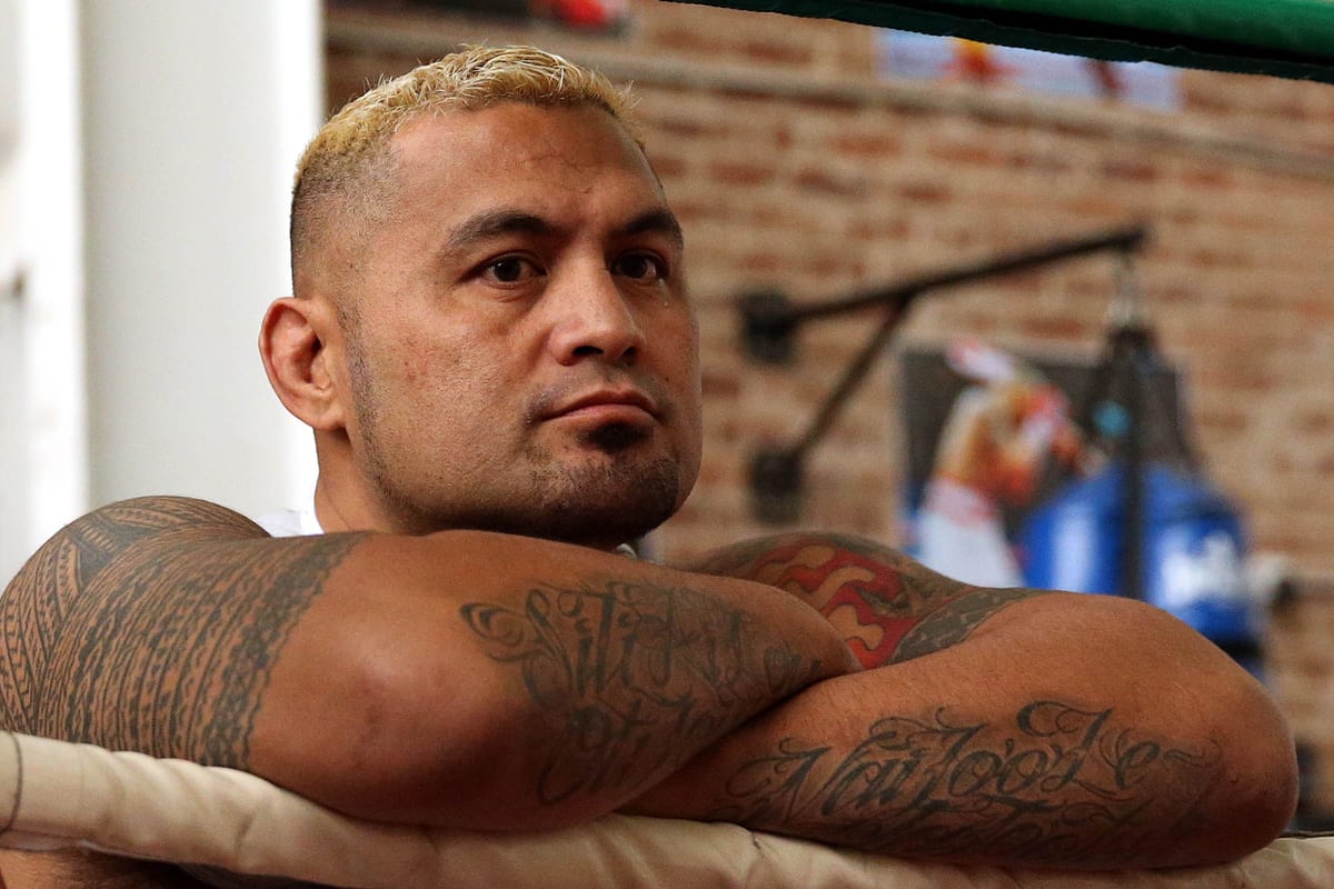 UFC Legend Mark Hunt: 'I Was Offered 3 or 4 Million Dollars to Take a Dive'  - Sports Illustrated MMA News, Analysis and More