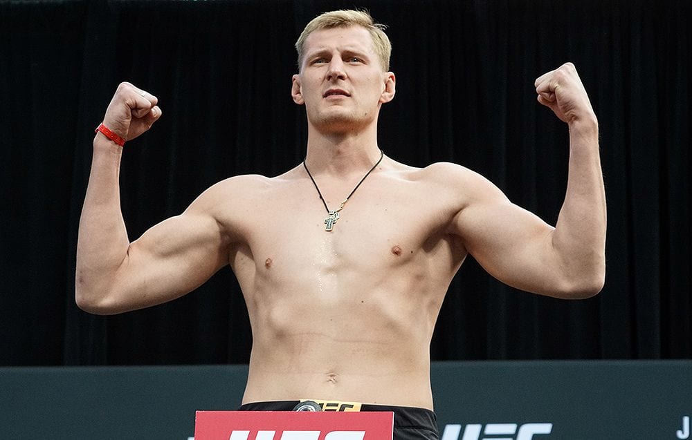 Alexander Volkov 'coming for that belt' after finishing Alistair Overeem in  Las Vegas