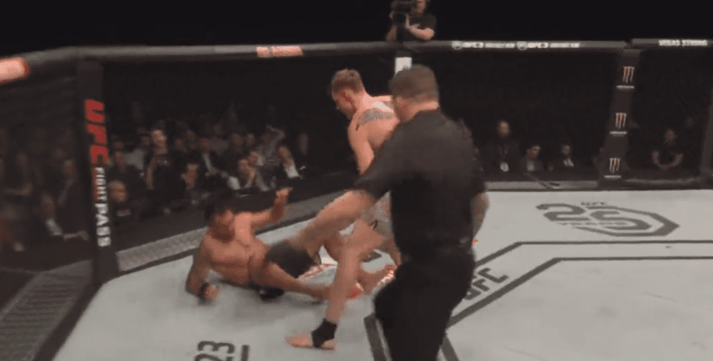 Video Alexander Volkov Stuns Fabricio Werdum In London 7478