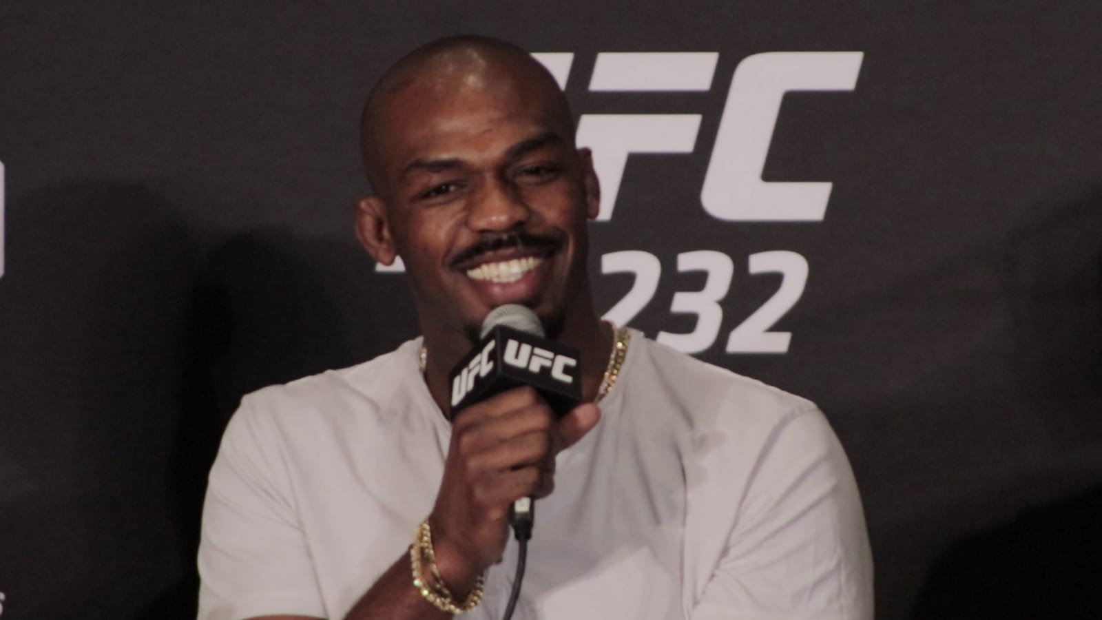 Jon Jones Suggests Cain Velasquez Has Self Doubt In Potential