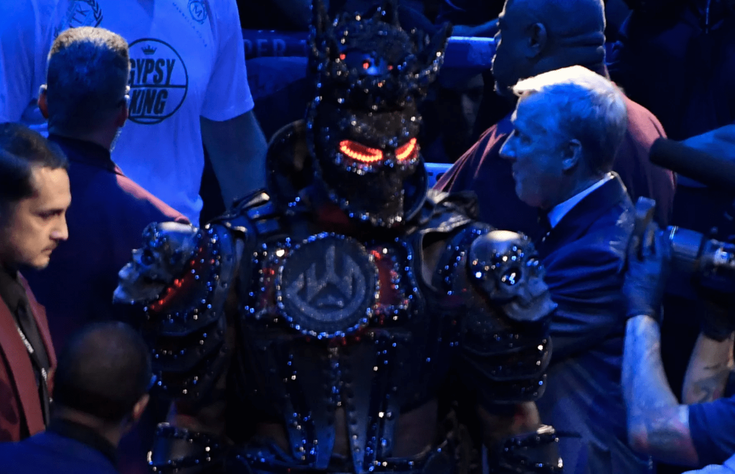 video tyson fury rewatches deontay wilders entrance