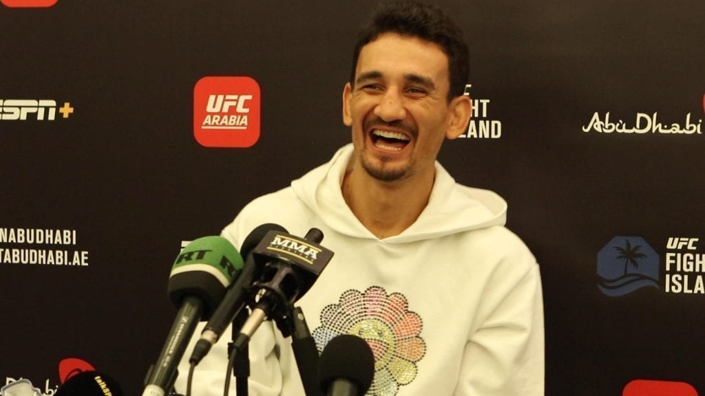 Video: Max Holloway slips five punches while yelling “I’m the best ...