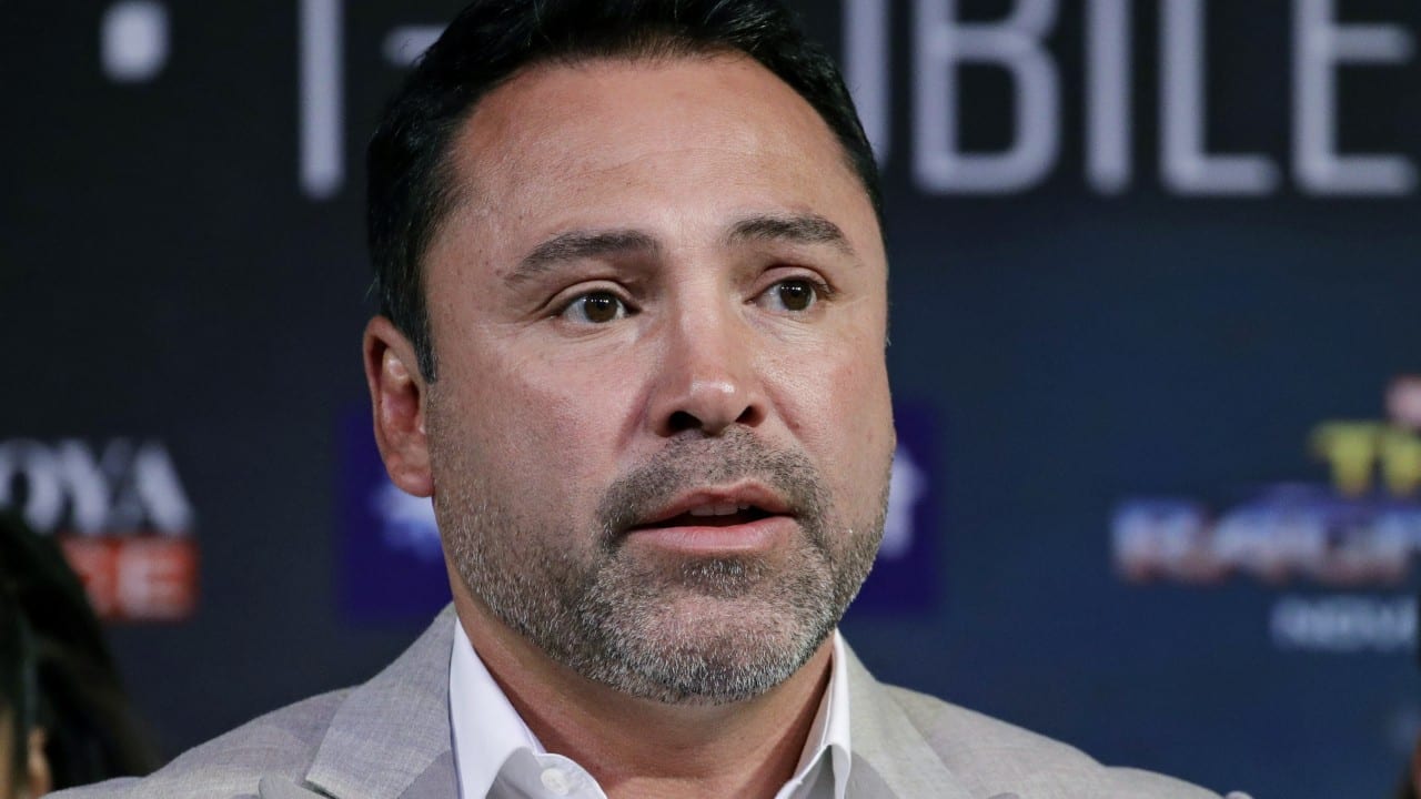 Oscar De La Hoya Announces Return To Boxing On July 3 Targeting Floyd Mayweather Themaclife