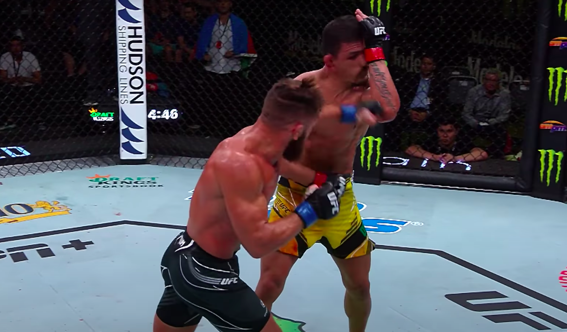 Watch: Free Fight — Rafael Fiziev vs. Rafael Dos Anjos thumbnail